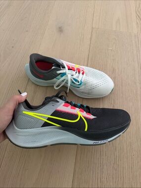 Great Condition Nike Women’s Air Zoom Pegasus 38 Running Shoes Size 8